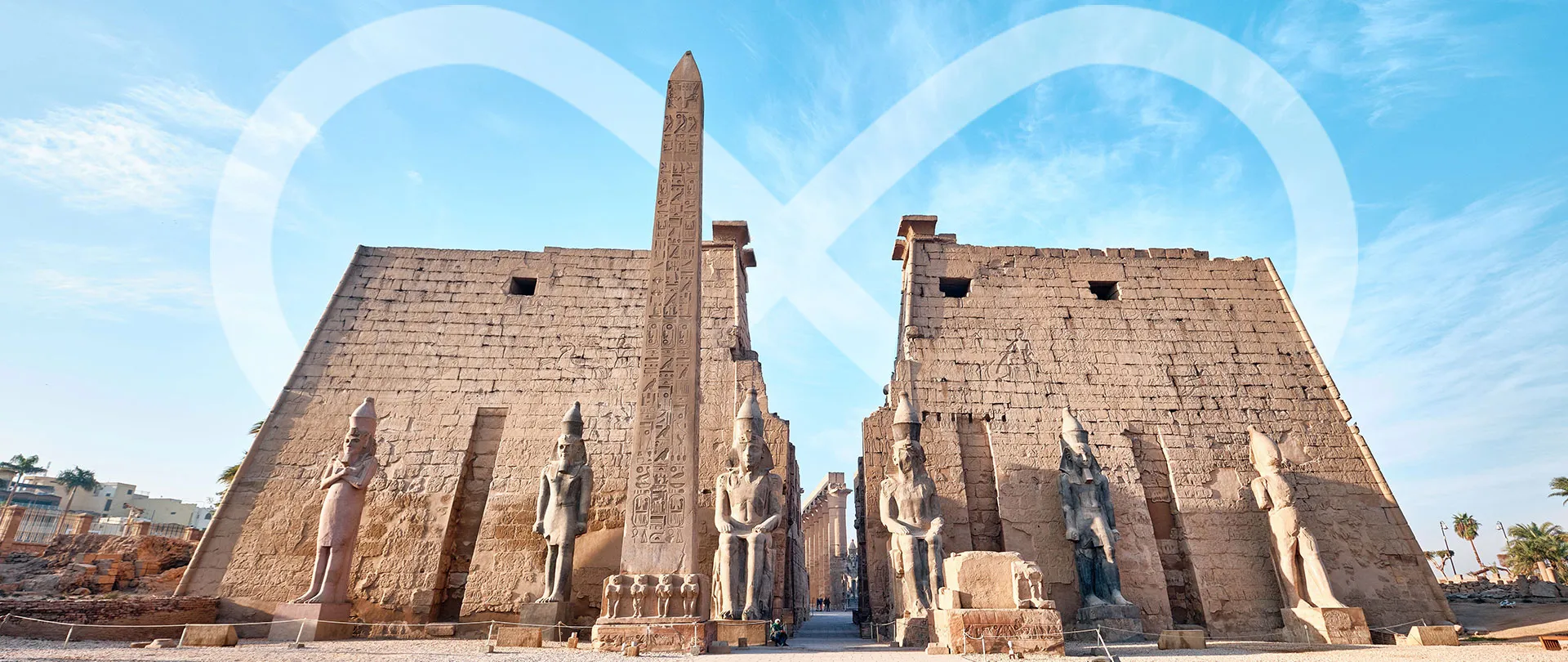 Luxor banner